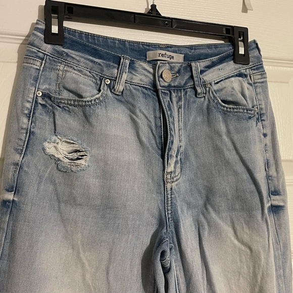 Refuge Distressed Jeans - Picture 4 of 5